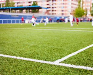 Comment réussir les terrains sportifs engazonnés ?