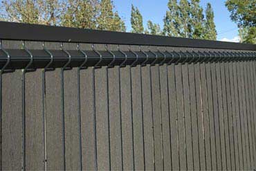 L'alliance de l’aluminium et du composite : le renouveau des panneaux occultants