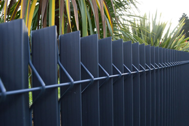 La grande famille de l’occultation : PVC, composite et bois